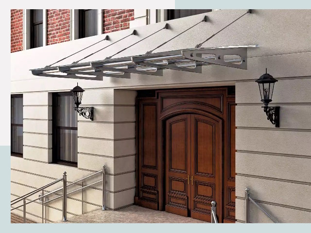 Металлические козырьки от 612 руб. в Братске